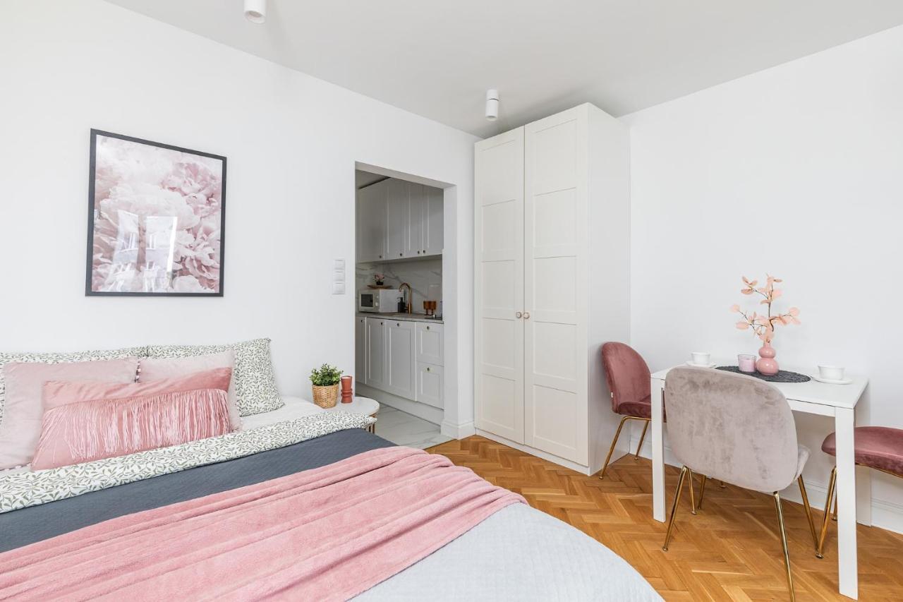 Ferienwohnung Superapart Dyminska 6 Warschau Exterior foto